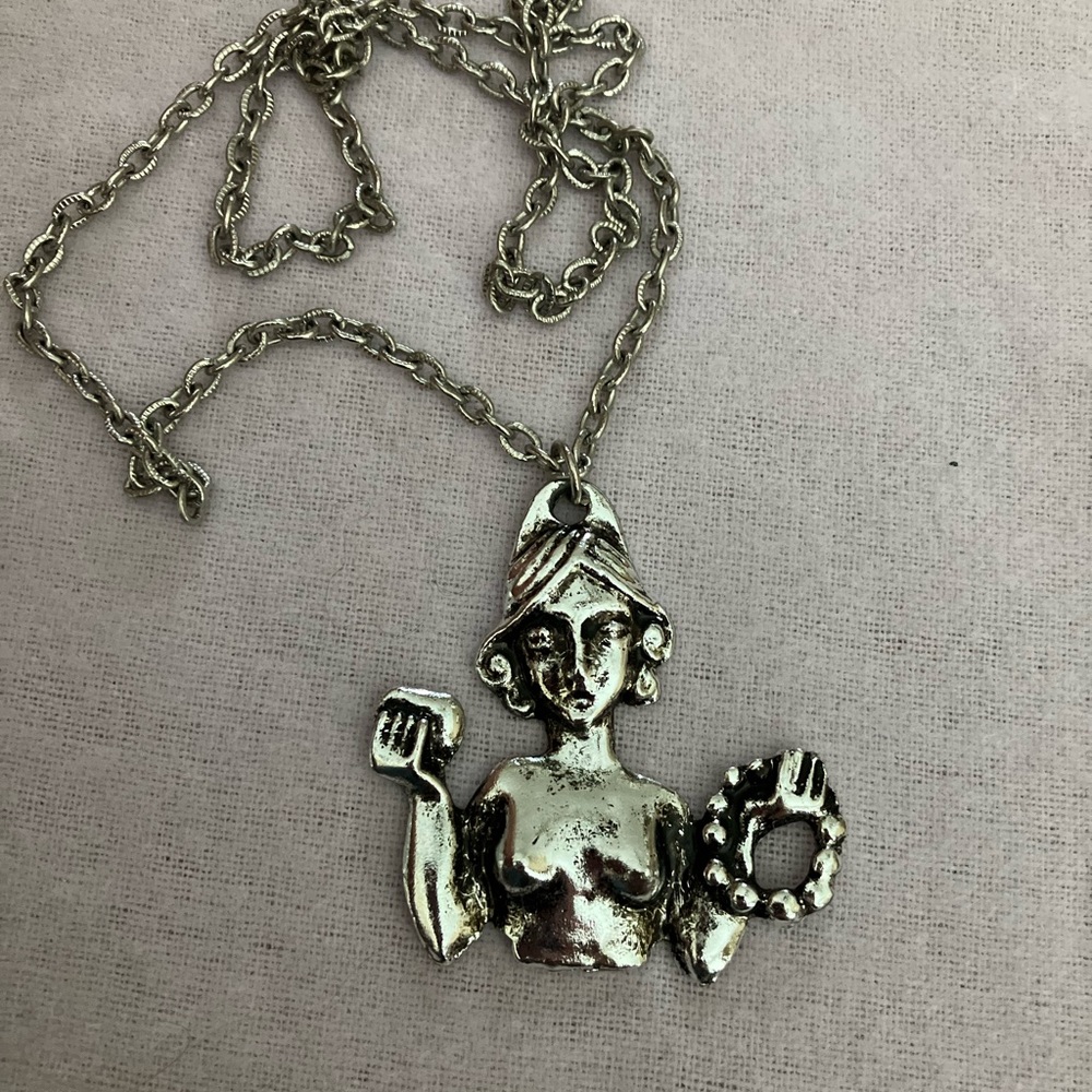 Vintage woman necklace Italy